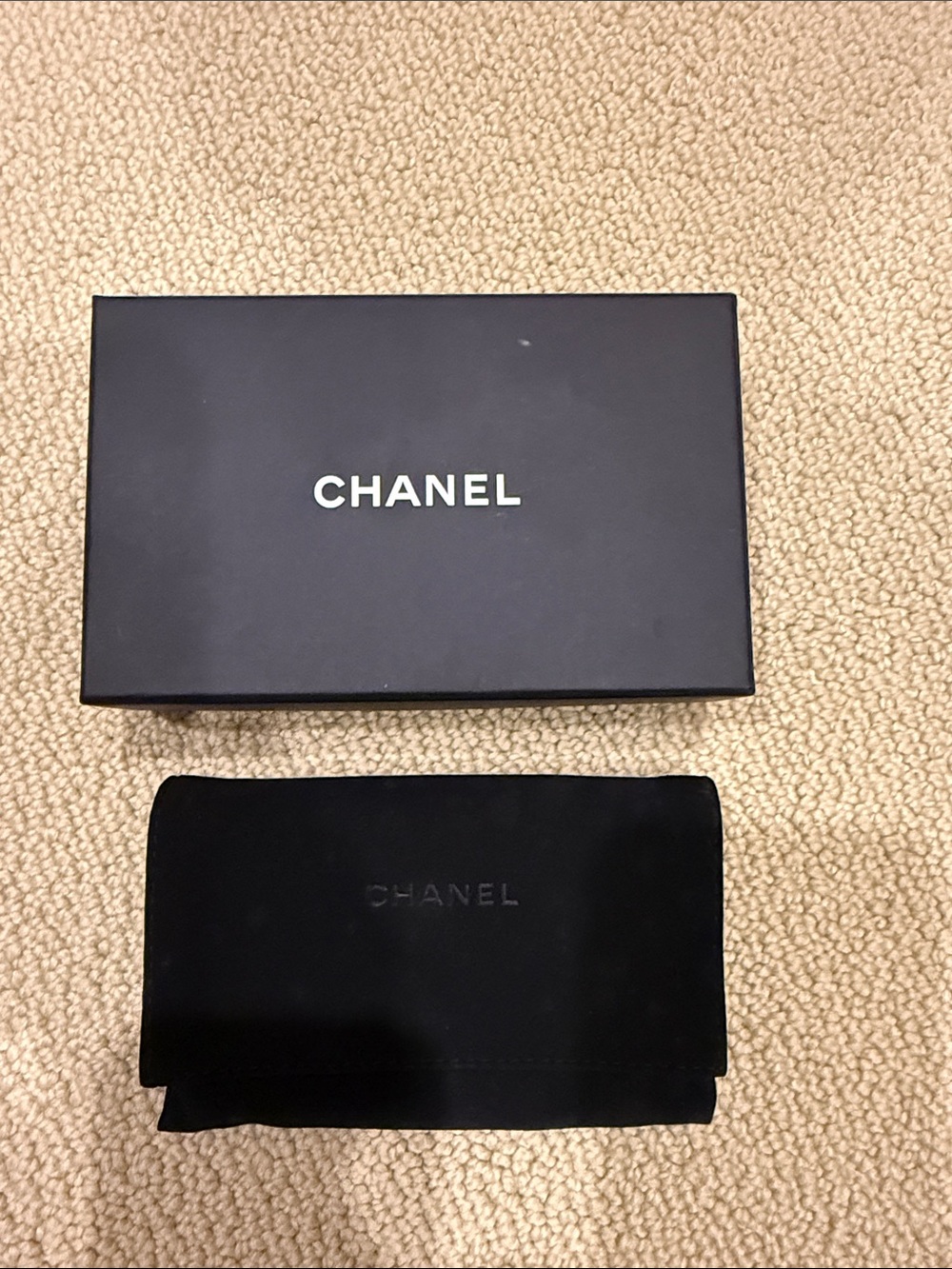 CHANEL Authentic Blue Quilted Card Holder with Silver Logo - Picture 11 of 11